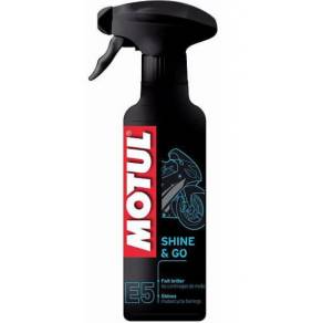 Очиститель пластиковых поверхностей Motul MC Care E5 Shine & Go, 0,400л